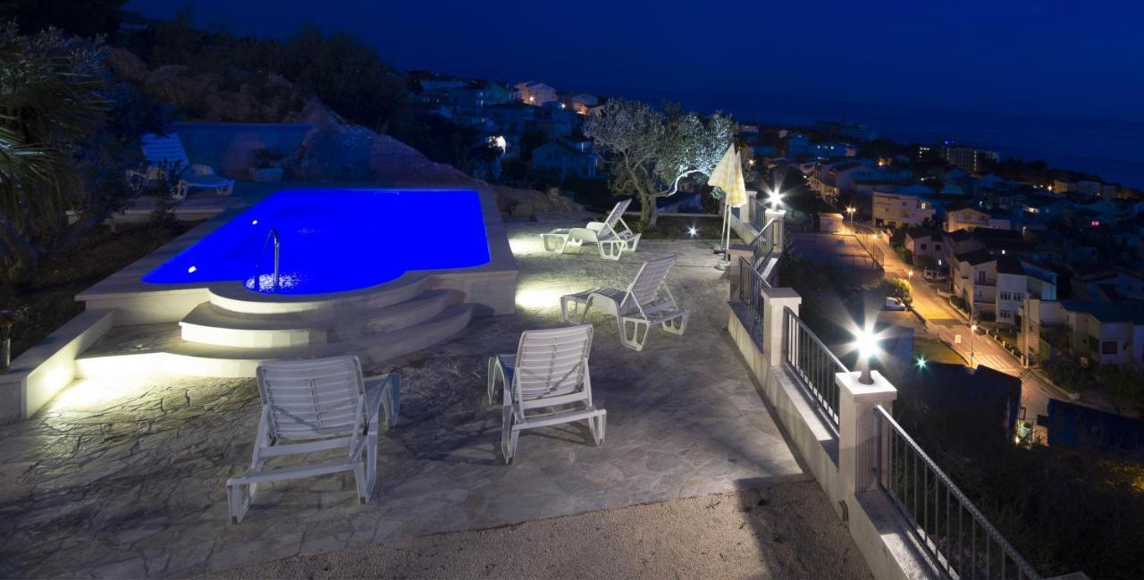 Family Friendly Apartments With A Swimming Pool Baska Voda, Makarska - 12442 Exteriér fotografie