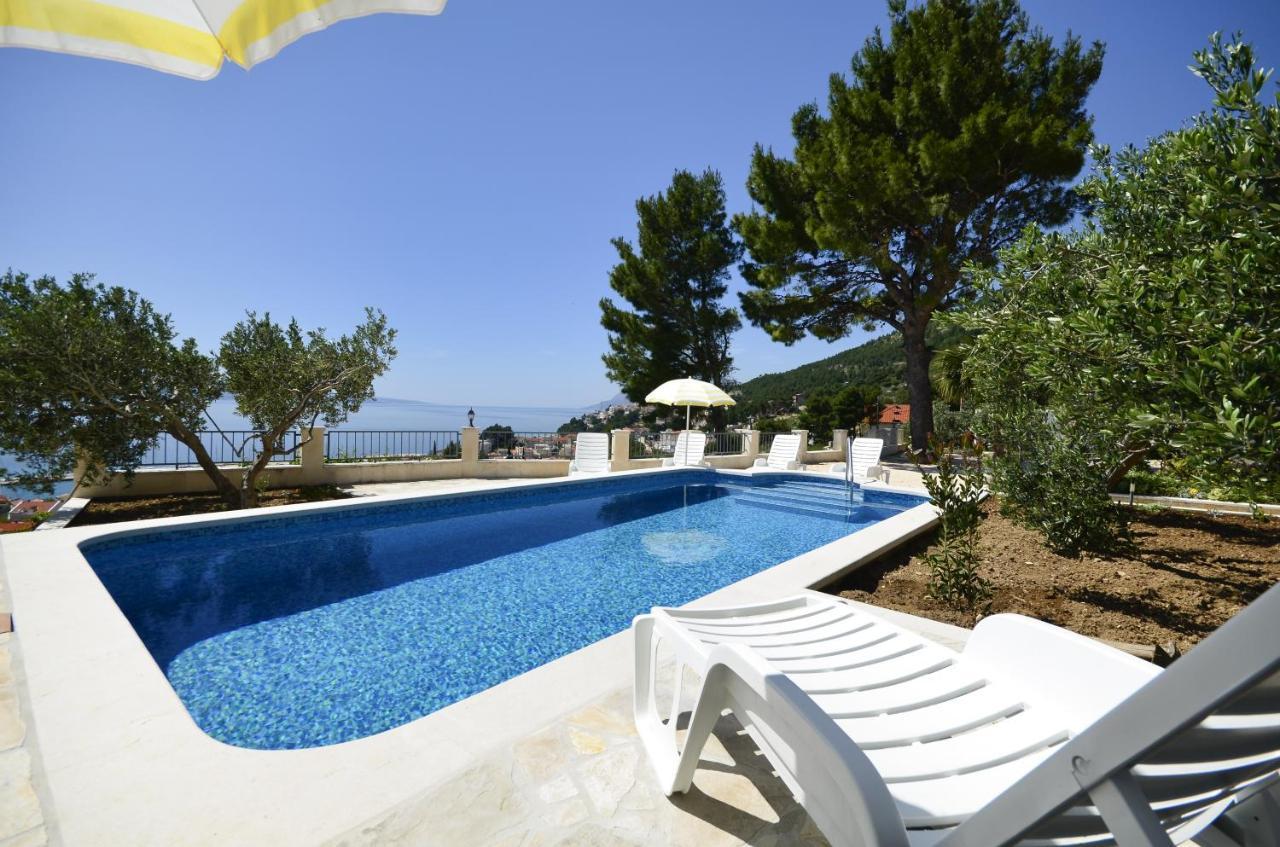 Family Friendly Apartments With A Swimming Pool Baska Voda, Makarska - 12442 Exteriér fotografie