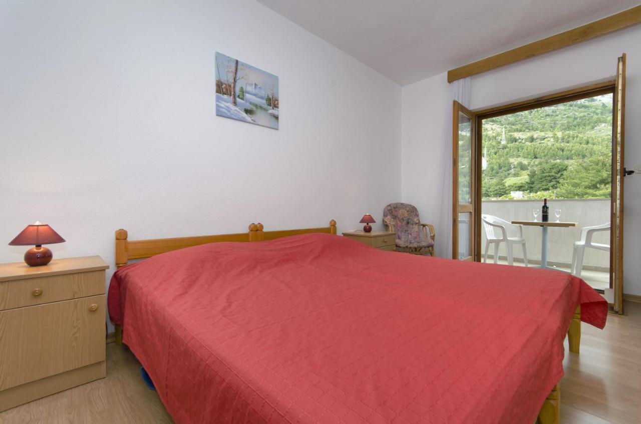 Family Friendly Apartments With A Swimming Pool Baska Voda, Makarska - 12442 Exteriér fotografie