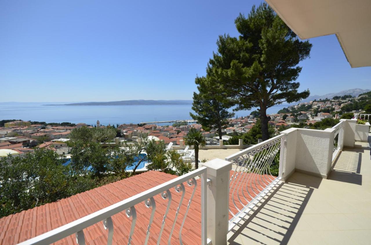 Family Friendly Apartments With A Swimming Pool Baska Voda, Makarska - 12442 Exteriér fotografie